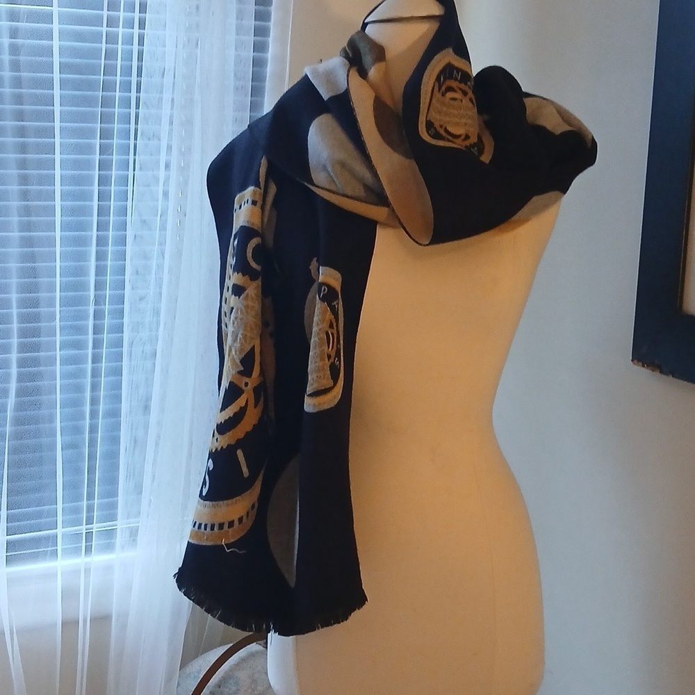 Kenzo Black and Gray Scarf with Gold Patterns - Picture 6 of 6